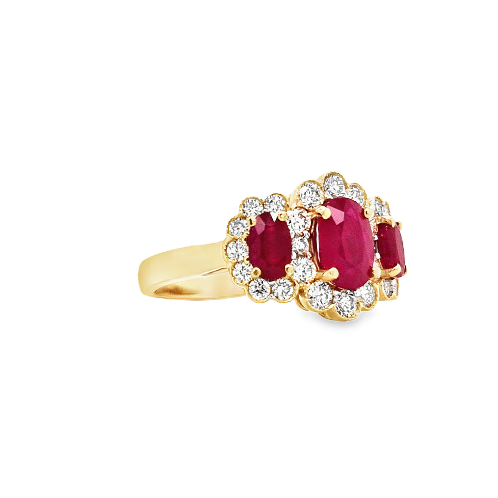 18ct Gold Ruby & Diamond 3 Stone Daisy Cluster