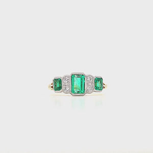 
                
                    Load and play video in Gallery viewer, Art Deco Style 18ct Gold Emerald &amp;amp; Diamond Ring
                
            