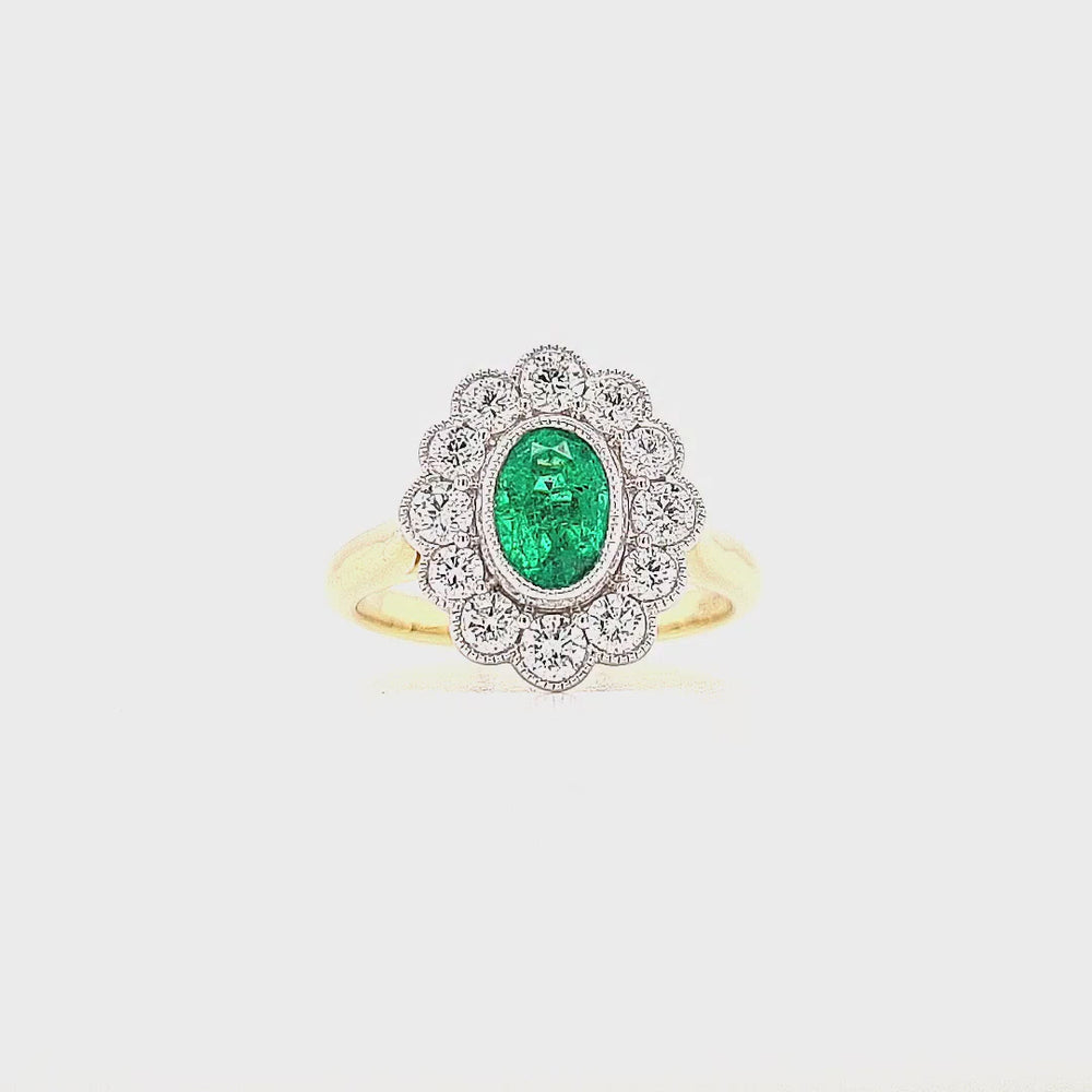 
                
                    Load and play video in Gallery viewer, Art Deco Style 18ct Gold Emerald &amp;amp; Diamond Daisy Cluster Ring
                
            