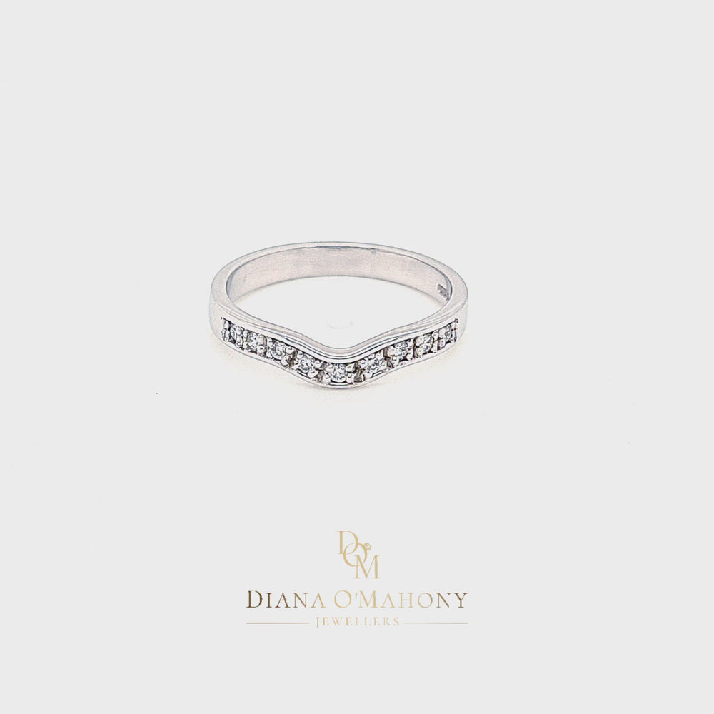 
                
                    Load and play video in Gallery viewer, 18ct White Gold Shaped Diamond Wedding Ring
                
            