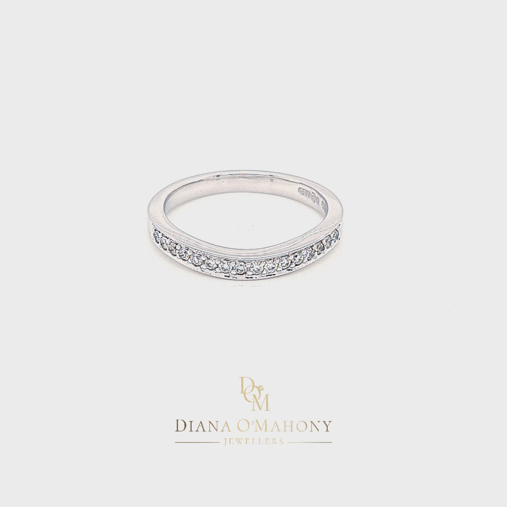 
                
                    Load and play video in Gallery viewer, 18ct White Gold Shaped Diamond Wedding Ring
                
            